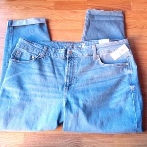 P**NWT women's plus blue jeans by Seven 7, sz 20W. Msrp$79